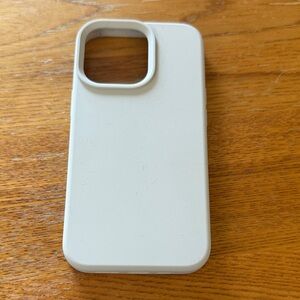 Sleek White Phone Case for iPhone 13 Pro
